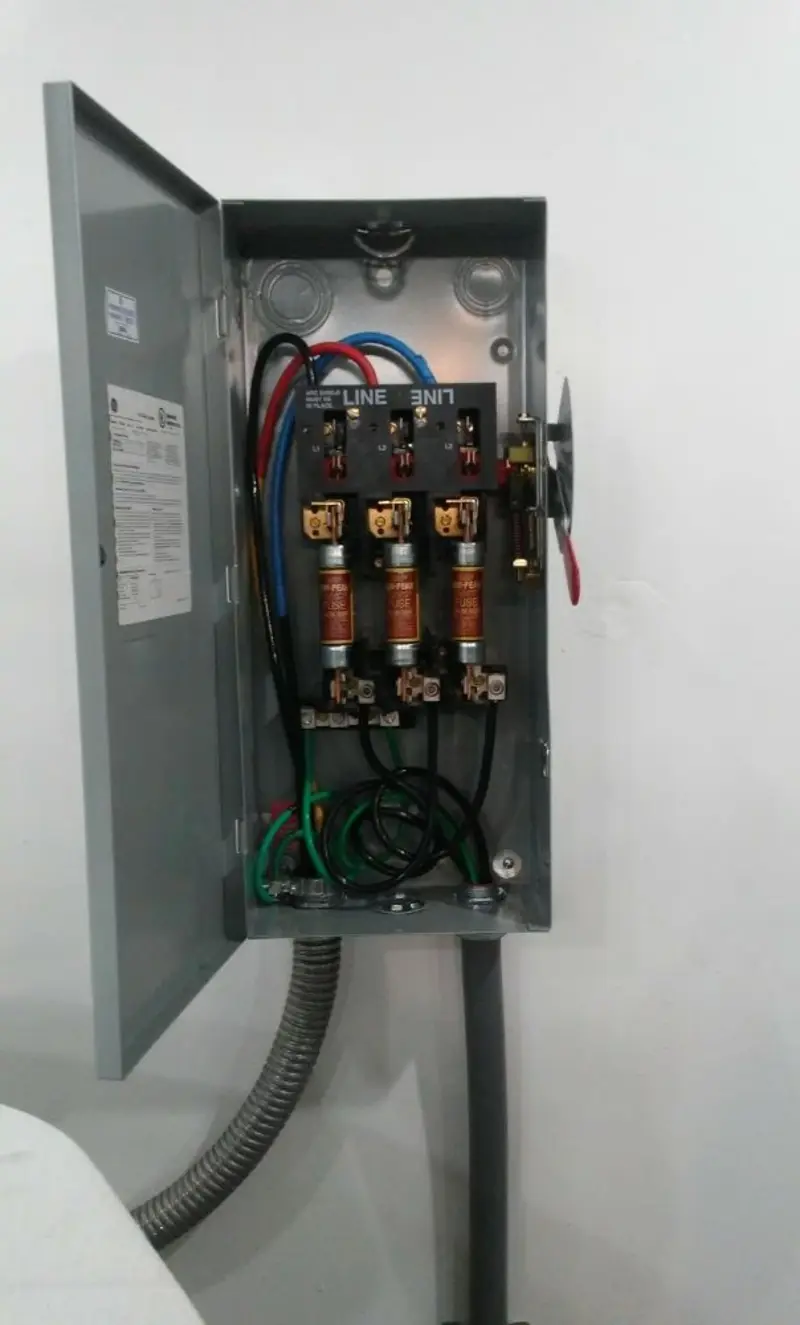 Three-phase disconnect switch installed for Smoke Detector Installation in Fresno